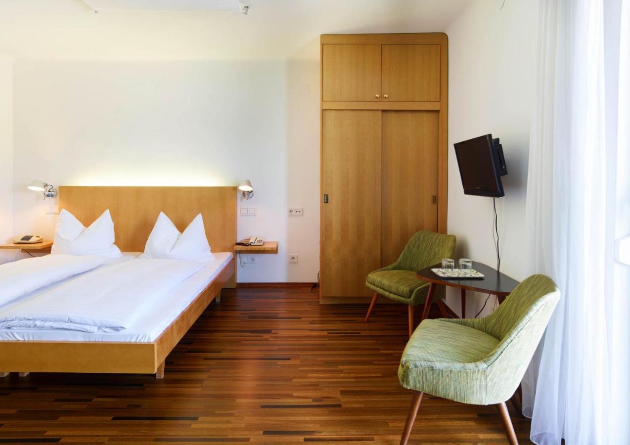 Boutiquehotel Ogris Am See 沃尔特湖畔韦尔登 外观 照片